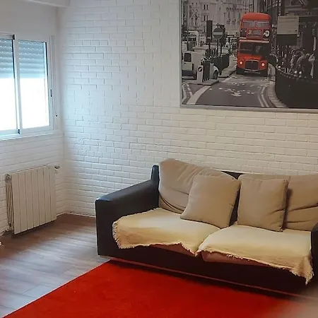 Precioso Piso-apartamento En Barrio De Apartmán