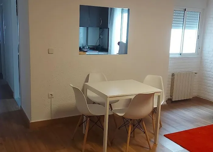 Precioso Piso-apartamento En Barrio De * 사라고사