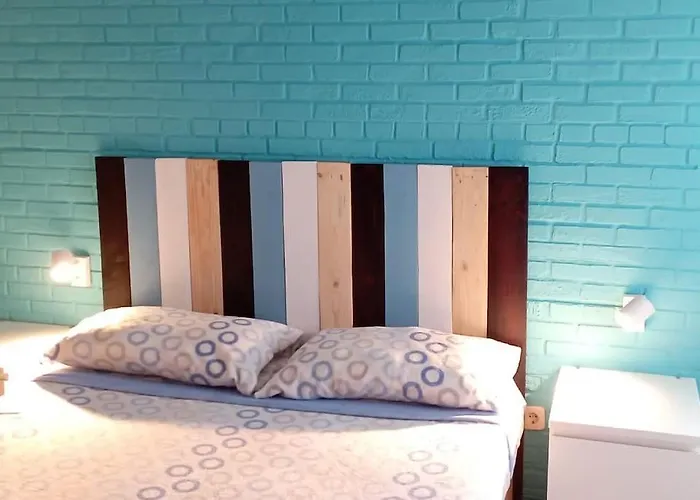 Precioso Piso-apartamento En Barrio De Zaragoza