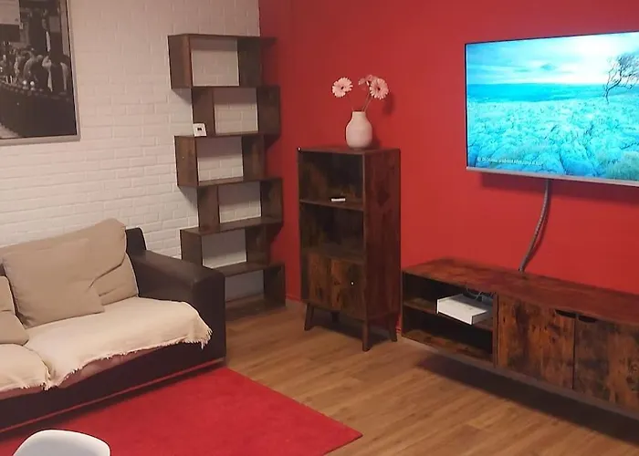 Precioso Piso-apartamento En Barrio De 사라고사
